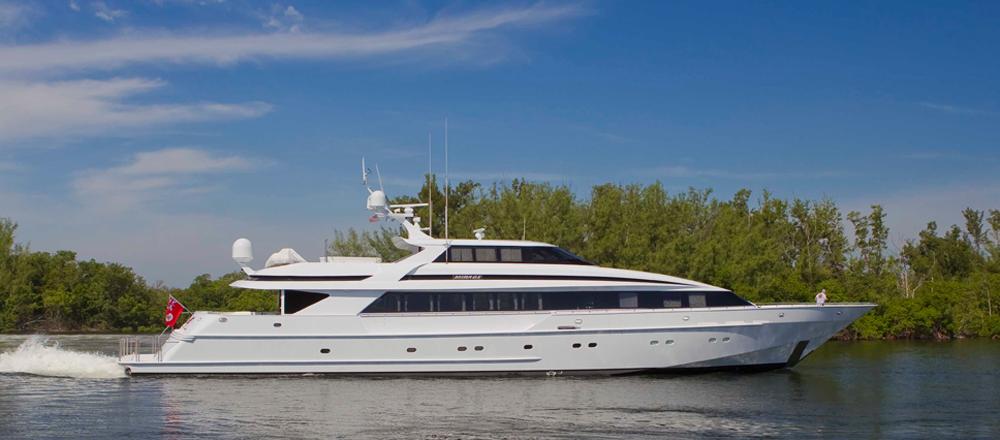 Индивидуальная яхта Mirage 3